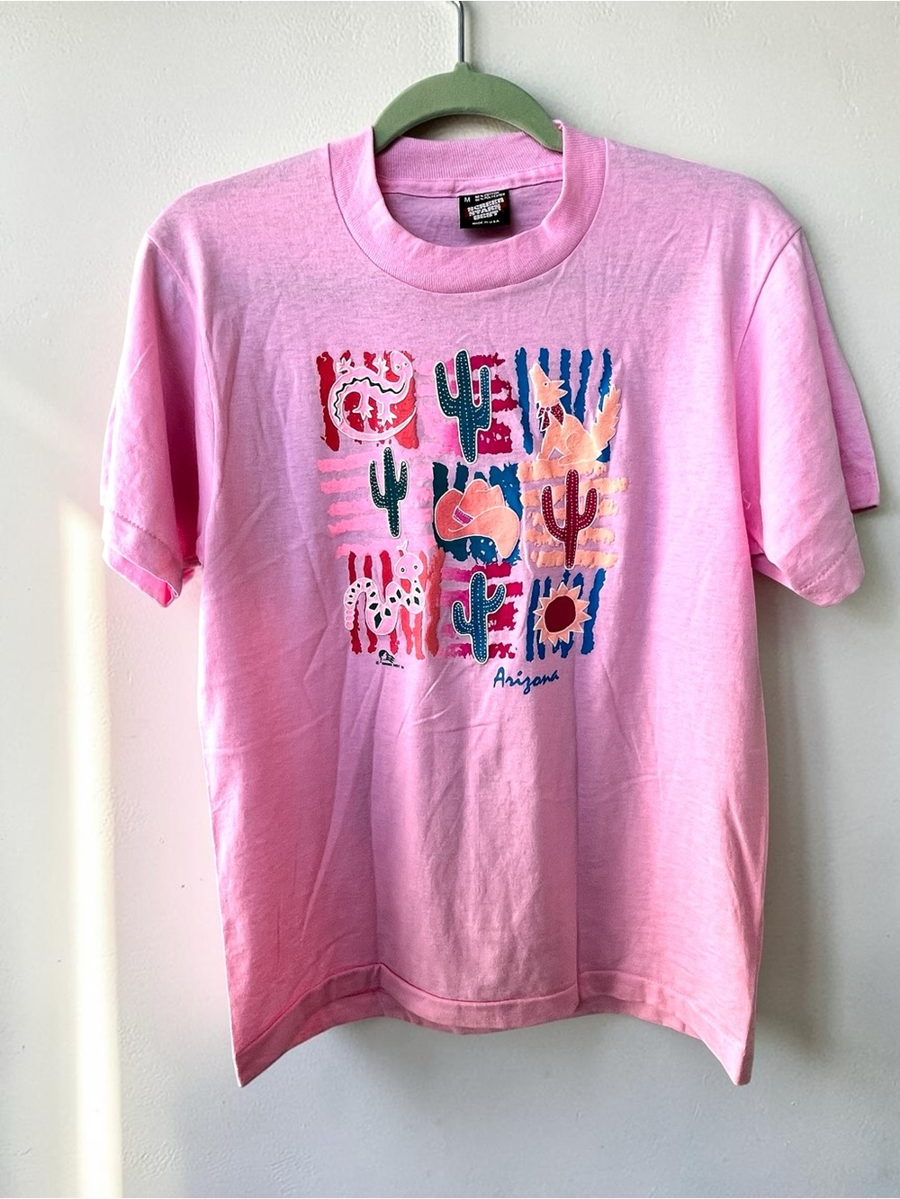 Screen Stars single stitch NOS 90’s Pink Arizona Cactus Graphic souvenir Tee